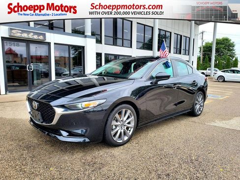 Used 2024 MAZDA MAZDA3 s FWD image 1