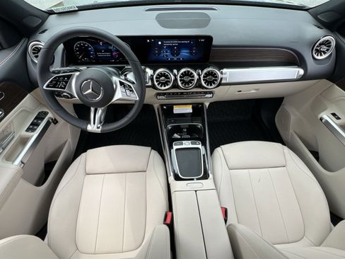 New 2026 Mercedes-Benz GLB 250 4MATIC image 28