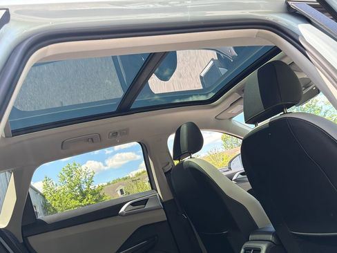 New 2026 Volkswagen Taos SE AWD/4WD image 10