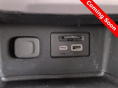 Used 2023 GMC Acadia AT4 w/ Preferred Package image 32