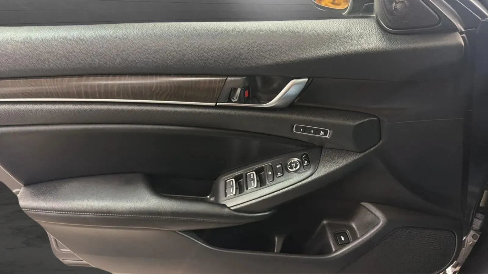 Used 2018 Honda Accord EX-L image 23