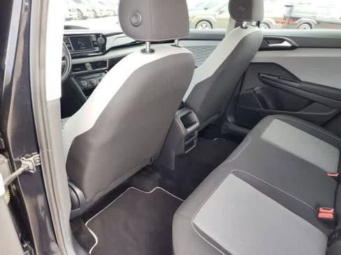 Used 2022 Volkswagen Taos S FWD image 15