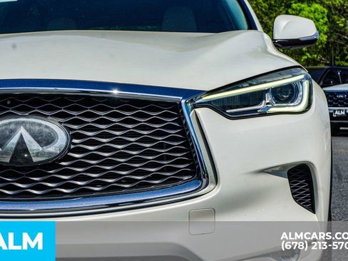 Used 2019 INFINITI QX50 Luxe w/ Navigation Package FWD image 12