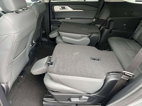 New 2026 Ford Explorer Active image 11