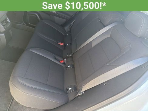 New 2026 Chevrolet Equinox EV LT image 29