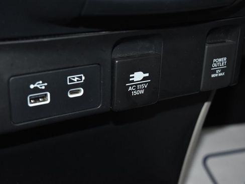 Used 2025 Honda Odyssey Touring image 16