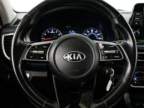 Used 2021 Kia Seltos S image 11