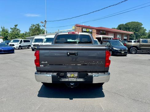 Used 2019 Toyota Tundra SR5 w/ SR5 Upgrade Package AWD/4WD image 7