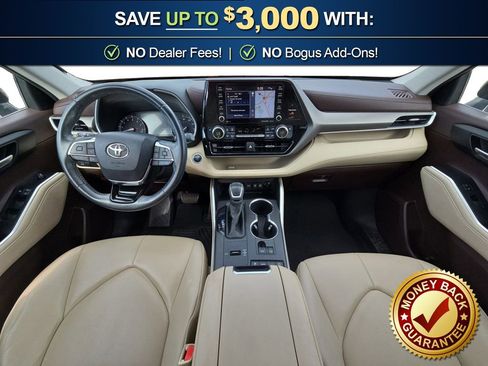 Used 2020 Toyota Highlander XLE image 17