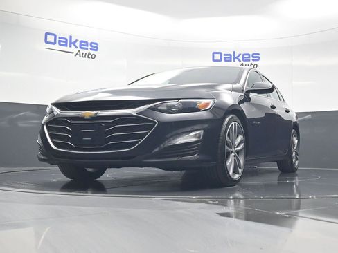 Used 2023 Chevrolet Malibu LT FWD image 39