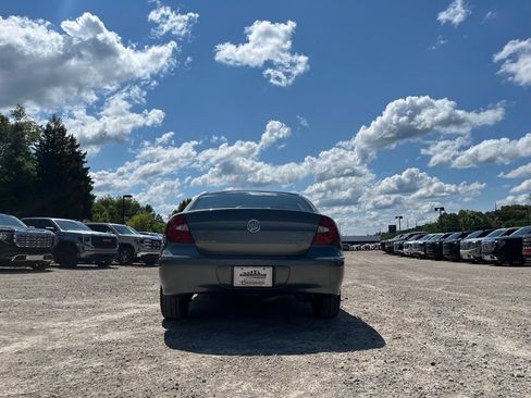 Used 2005 Buick LaCrosse CXL w/ Chrome Appearance Package FWD image 10
