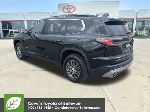 Used 2025 GMC Acadia Elevation image 3