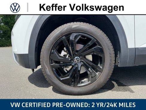 Certified 2023 Volkswagen Atlas SE w/ Black Wheel Package AWD/4WD image 13