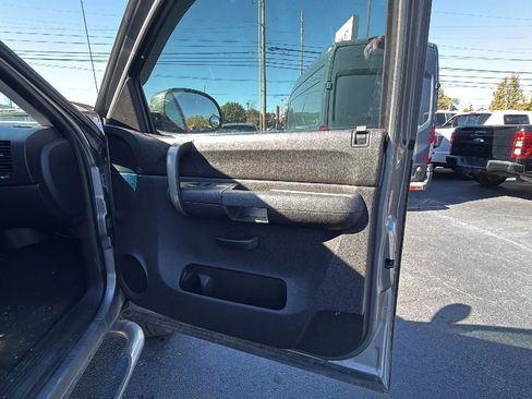 Used 2007 GMC Sierra 1500 SLE w/ SLE1 Preferred Package image 16