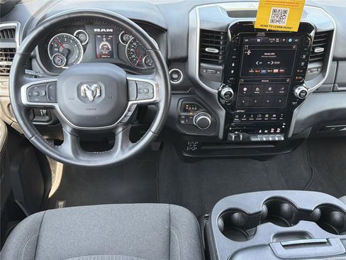 Used 2024 RAM 2500 Big Horn w/ Night Edition AWD/4WD image 23