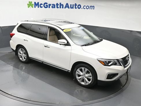 Used 2019 Nissan Pathfinder SL w/ SL Premium Package AWD/4WD image 3