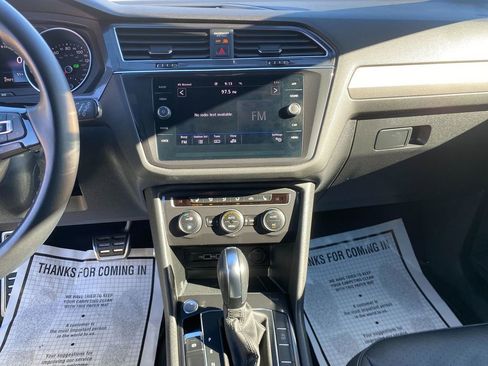 Used 2020 Volkswagen Tiguan SE R-Line image 20