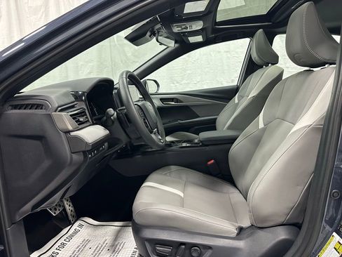 Used 2026 Toyota Camry SE FWD image 14