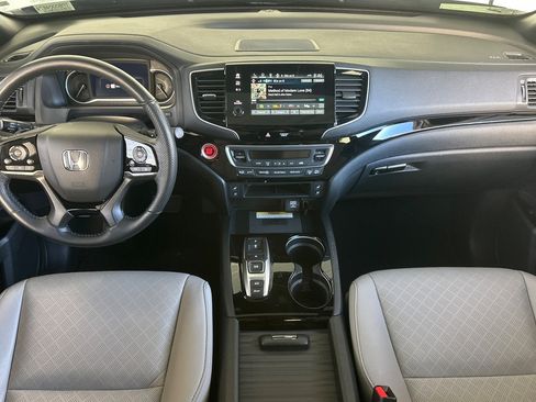 Used 2023 Honda Passport Elite image 15