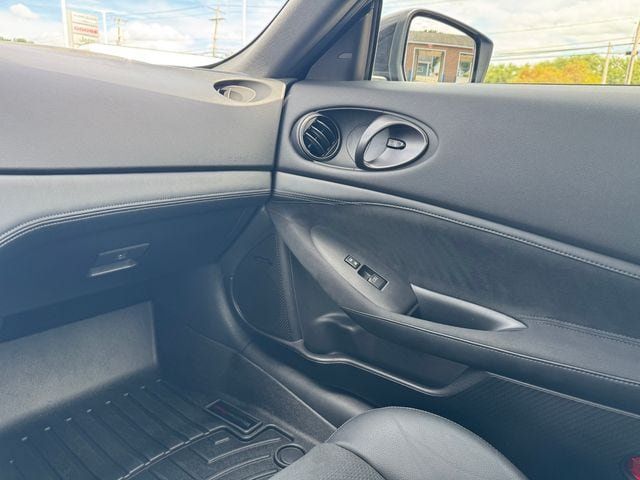 Used 2023 Nissan Z w/ Floor Mat Package (L93) RWD image 43