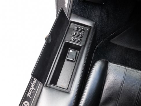 Used 1989 Lamborghini Countach Coupe RWD image 16