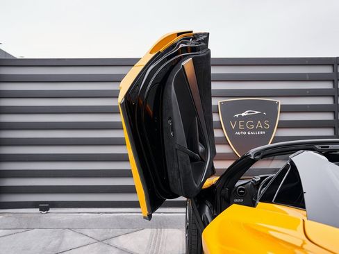 Used 2024 McLaren 750S image 30