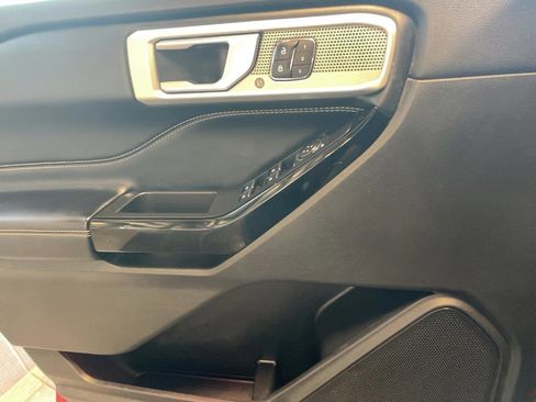 Used 2022 Ford Explorer ST w/ Equipment Group 401A image 18