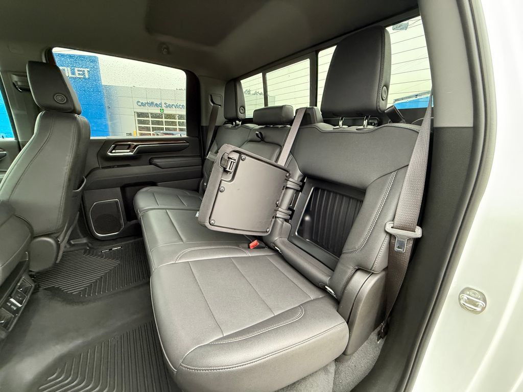 Certified 2024 Chevrolet Silverado 3500 LT w/ All Star Edition AWD/4WD image 30