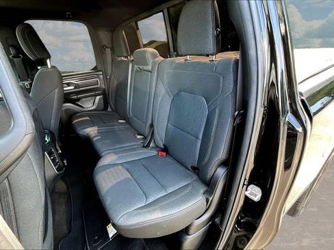Used 2020 RAM 1500 Big Horn AWD/4WD image 25