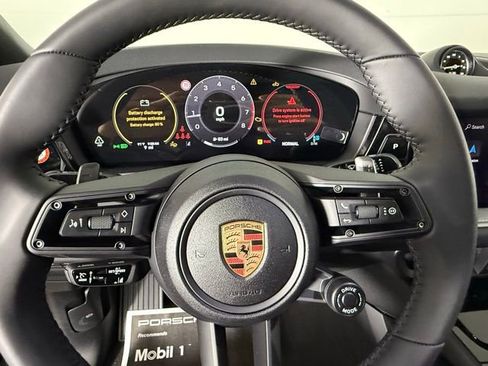 New 2025 Porsche Cayenne Coupe image 37