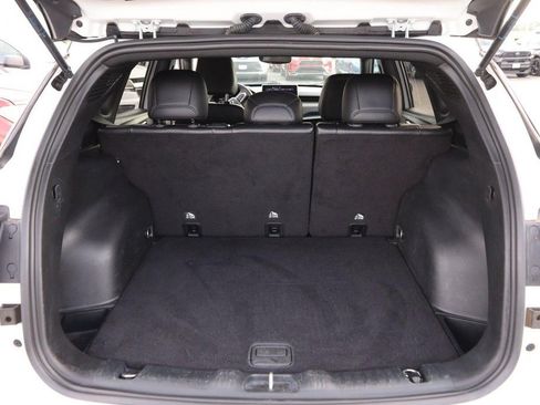 Used 2024 Jeep Compass Trailhawk AWD/4WD image 7