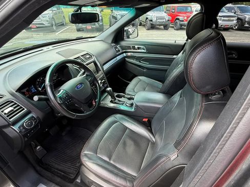 Used 2016 Ford Explorer Sport w/ Equipment Group 401A AWD/4WD image 24