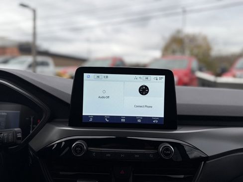 Used 2025 Ford Escape Active w/ Cold Weather Package image 17