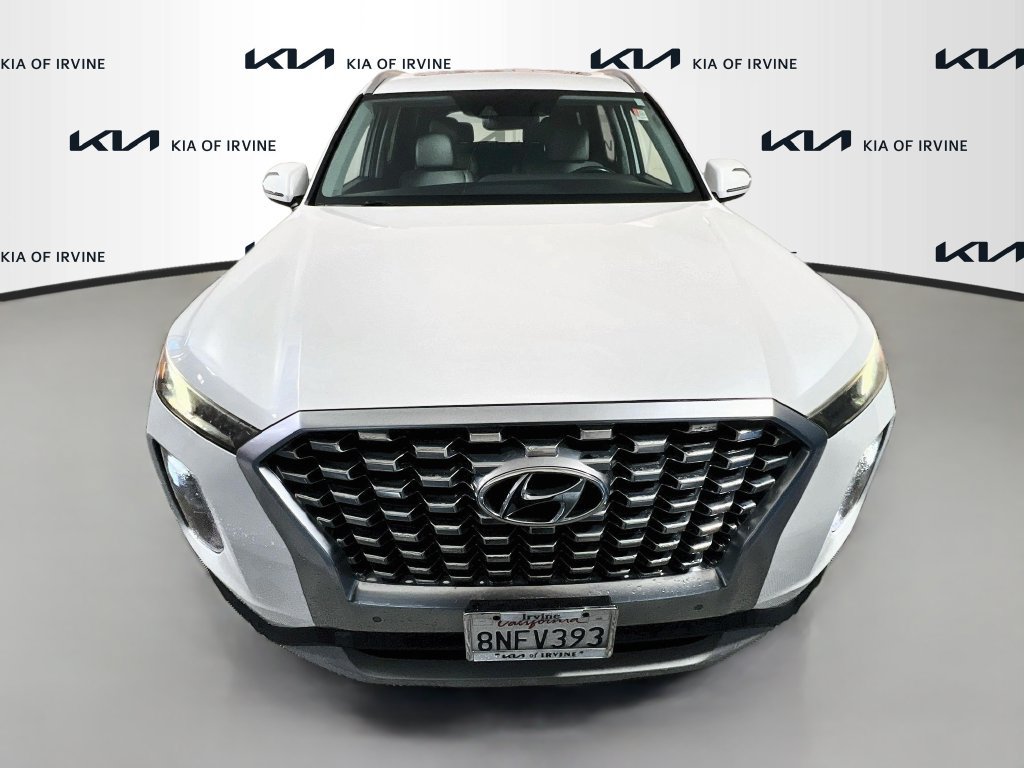 Used 2020 Hyundai Palisade SEL w/ Premium Package FWD image 2