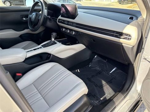 Used 2024 Honda HR-V EX-L image 13