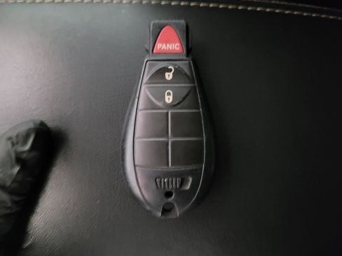 Used 2017 Jeep Cherokee Sport image 32