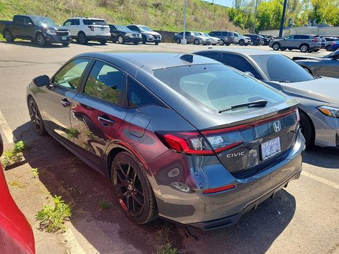 Used 2025 Honda Civic Sport image 3
