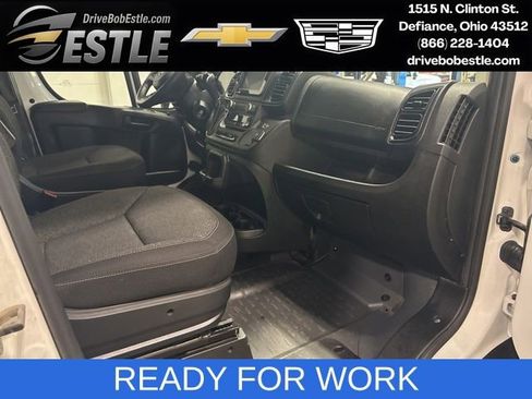 Used 2025 RAM ProMaster 2500 w/ Convenience Group FWD image 22