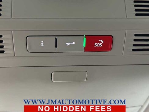Used 2024 Volkswagen Jetta SE w/ Panoramic Sunroof Package FWD image 36