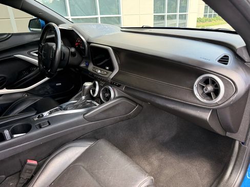 Used 2017 Chevrolet Camaro LT RWD image 24