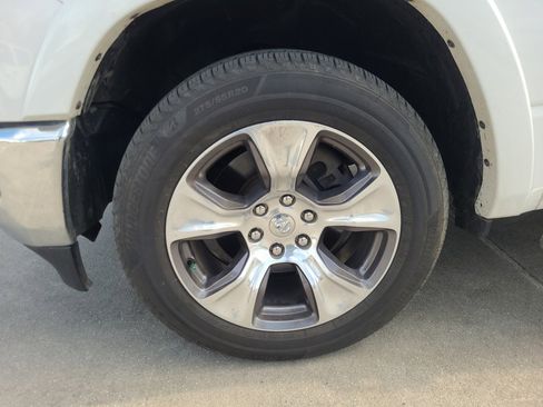 Used 2020 RAM 1500 Laramie image 28