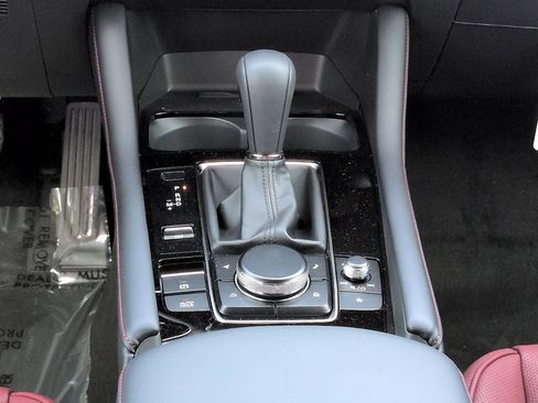 New 2026 MAZDA MAZDA3 Carbon image 18