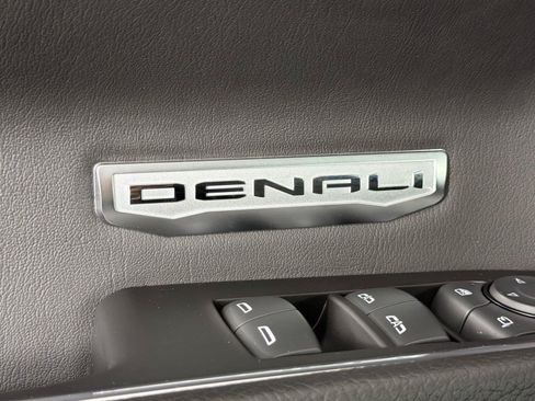 Certified 2023 GMC Sierra 1500 Denali w/ Technology Package AWD/4WD image 21