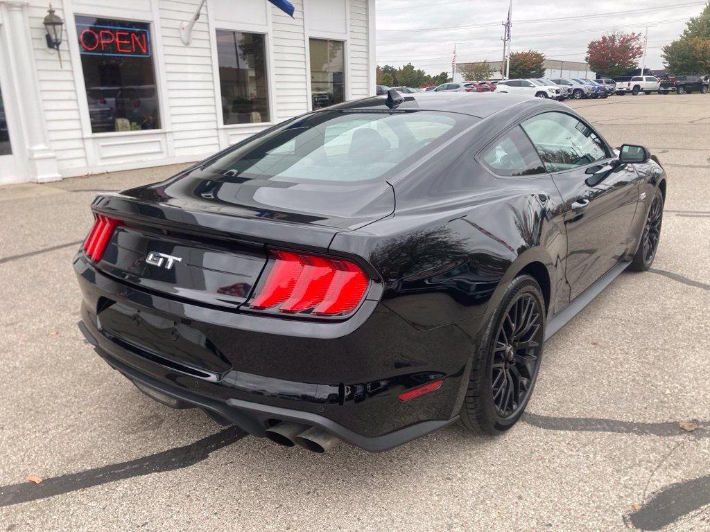 Used 2023 Ford Mustang GT Premium w/ Equipment Group 401A RWD image 5