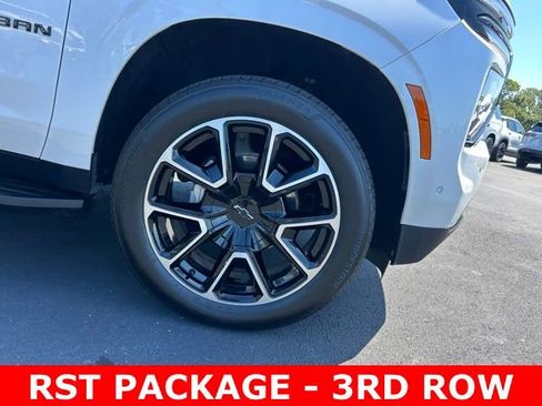 Certified 2025 Chevrolet Suburban RST w/ Comfort Package RWD image 8
