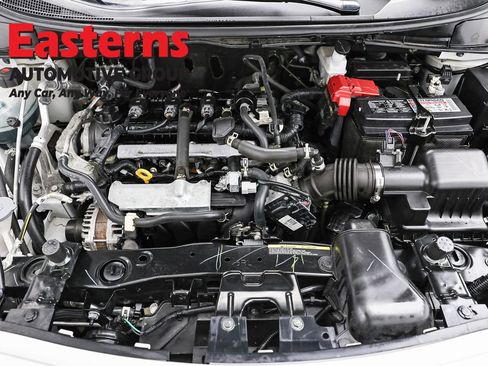 Used 2025 Nissan Versa SV image 7