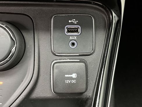 Used 2018 Jeep Compass Limited AWD/4WD image 21