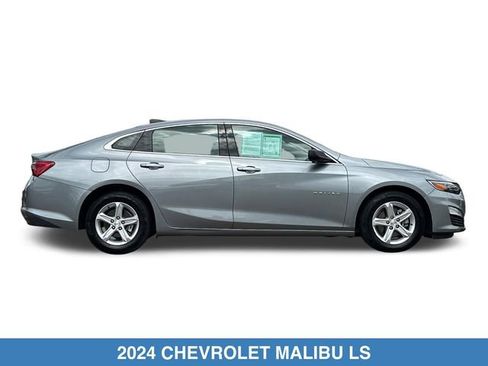 Used 2024 Chevrolet Malibu LS FWD image 4