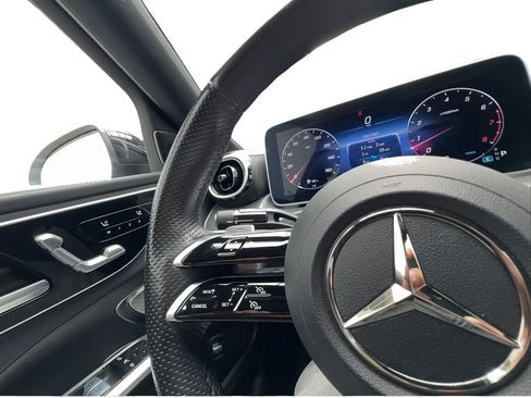 Used 2024 Mercedes-Benz C 300 Sedan w/ Pinnacle Trim Package image 38
