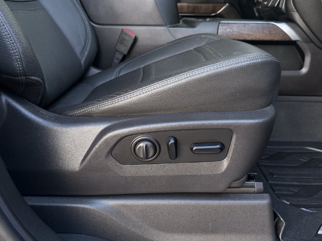 Used 2019 GMC Sierra 1500 Denali w/ Denali Ultimate Package AWD/4WD image 48